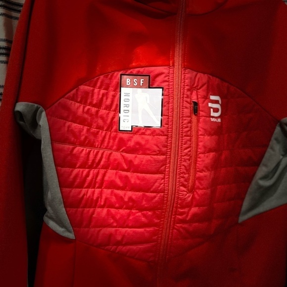 BJORN Daehlie Winter North Jacket - Like New - Picture 5 of 10